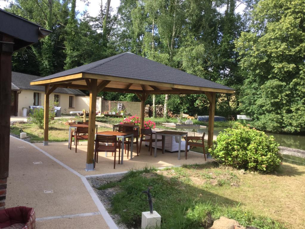 Le Moulin Calme Bed & Breakfast Luceau Exterior photo